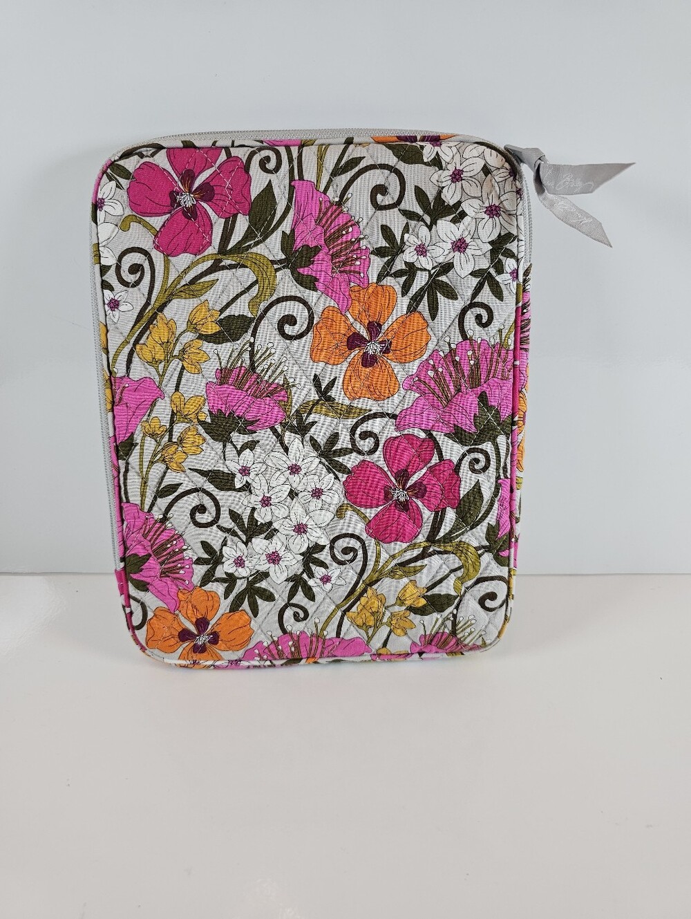 Title: Vera Bradley Floral Tablet Sleeve Case 10.5 x 8.5 Quilted Zip Padded NWOT - Picture 3 of 5